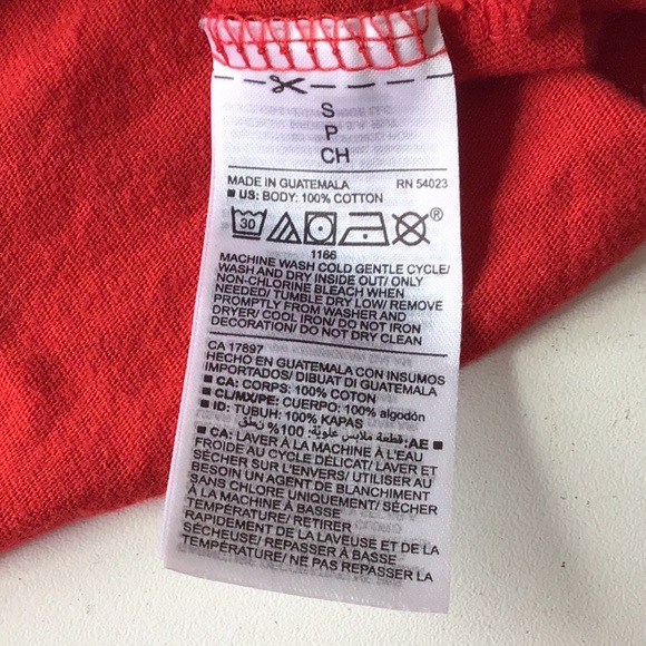 Old Navy S Everywhere Red & White Vintage Look Distressed T Shirt 100% Cotton - Picture 6 of 7